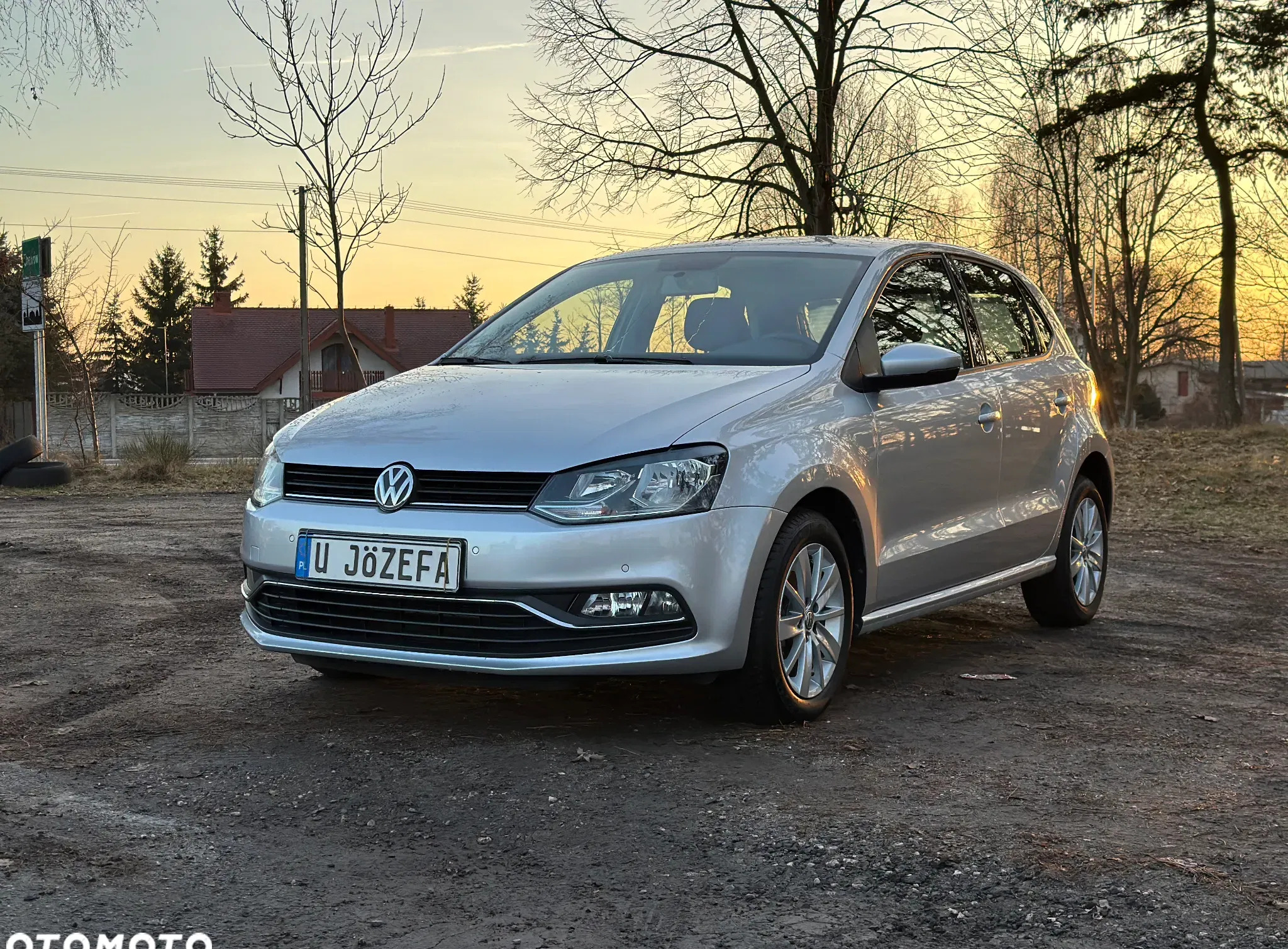 samochody osobowe Volkswagen Polo cena 38900 przebieg: 140000, rok produkcji 2017 z Karlino